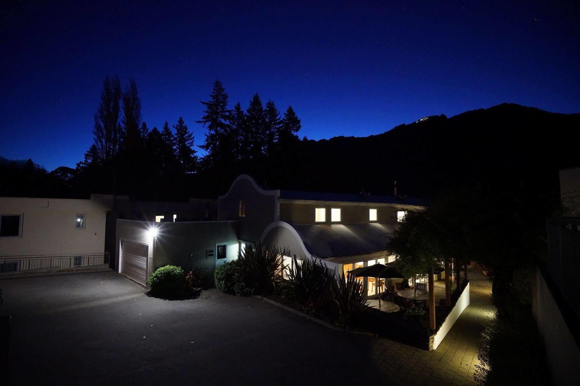 The Central Private Hotel By Naumi Hotels Queenstown Eksteriør bilde